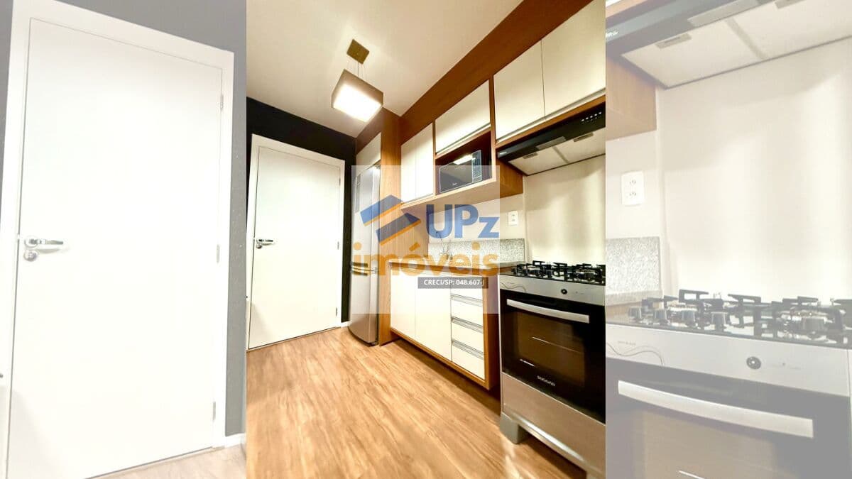 Apartamento com 2 dorms, com móveis sob medida, 41m², e varanda na Lapa em São Paulo-SP.
