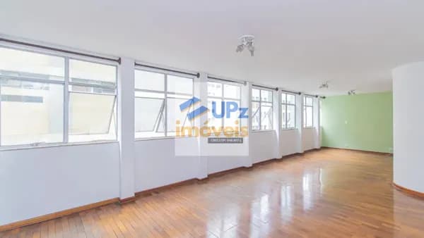 Apartamento com 3 dorms, sendo 1 suíte, 160m² e 2 vagas em Higienópolis, São Paulo-SP