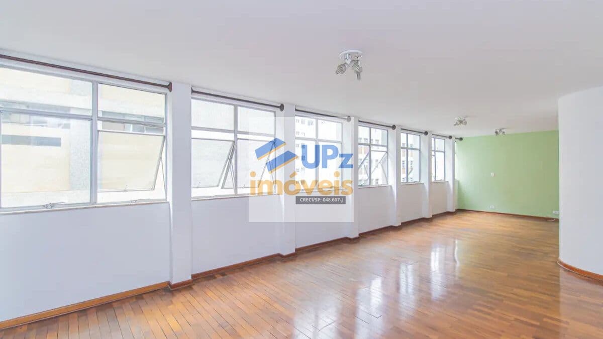 Apartamento com 3 dorms, sendo 1 suíte, 160m² e 2 vagas em Higienópolis, São Paulo-SP
