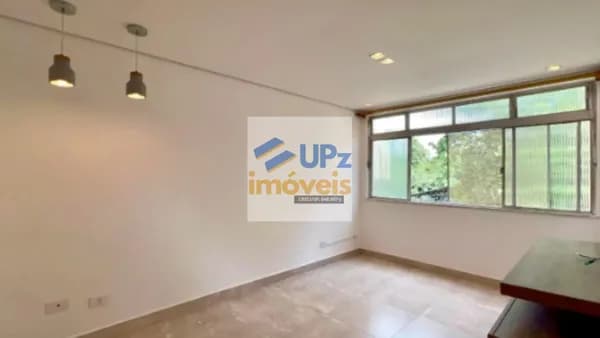 Apartamento com 3 dorms, móveis sob medida ,65m² com vaga de garagem no Alto de Pinheiros em São Paulo-SP.