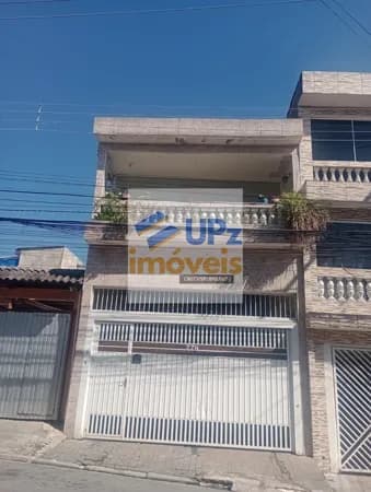 Casa sobrado no Bairro Jardim Roberto