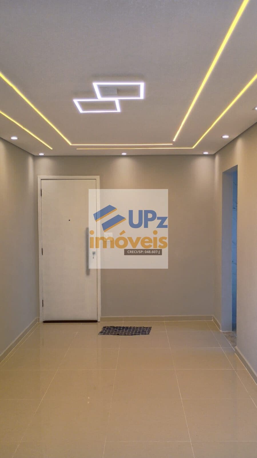 Apartamento à venda com 65m², com 3 dormitórios, 2 banheiros, no bairro Piratininga, 1 vaga coberta, todo modernizado