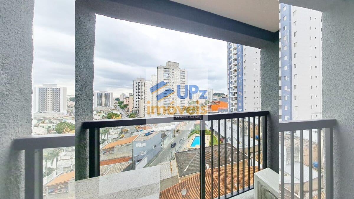 Apartamento com Suíte, móveis sob medida, 40m², vaga determinada no KM 18 em Osasco-SP