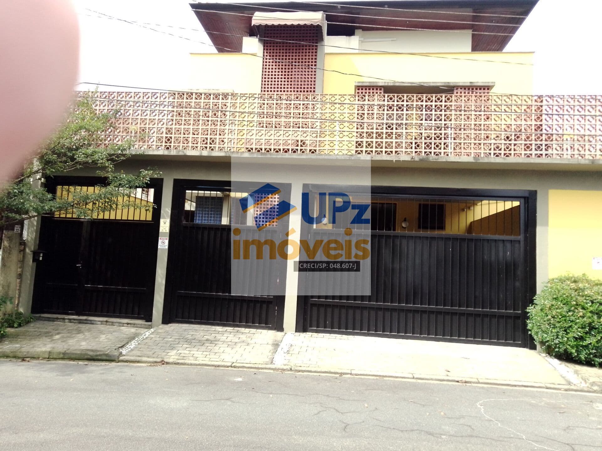 Belíssima Casa na Vila São Francisco de 350m² 4 suítes 4 vagas e piscina