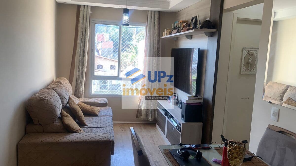 Apartamento com 2 dorms, móveis sob medida, 49m² no bairro São Pedro em Osasco-SP.