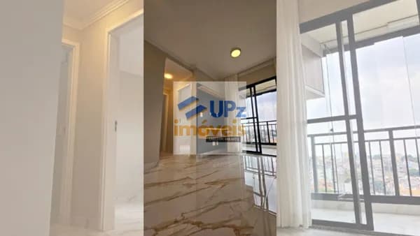 Apartamento com 2 dorms, 50m² e varanda com vista livre no Ayrosa em Osasco-SP
