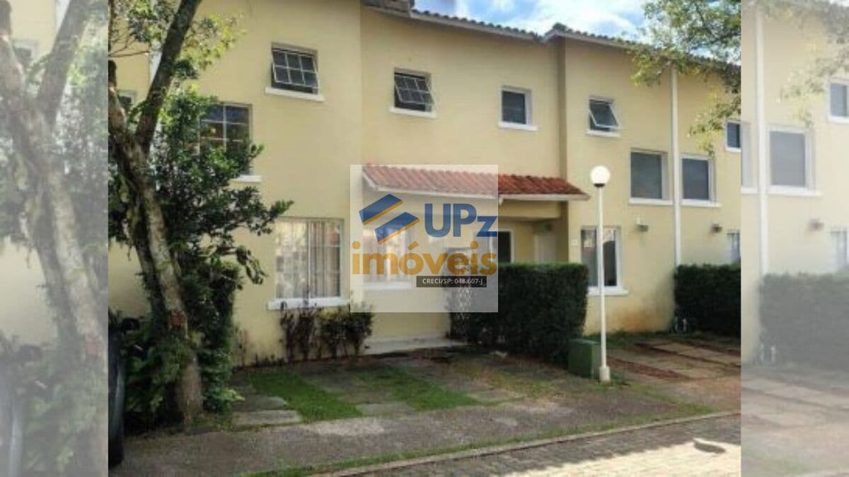 Linda Casa com 2 dorms, móveis sob medida, 72m², com 2 vagas em Cotia-SP