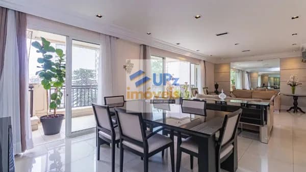 Apartamento com 4 dorms, sendo 2 suítes, 210m² com 3 vagas em Higienópolis em São Paulo-SP