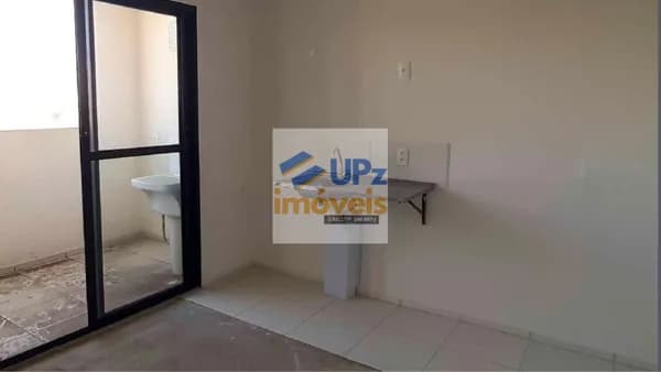Apartamento com 2 dorms, 43m, sendo 1 suíte,varanda e com vaga de garagem no Metalúrgicos em Osasco-SP.