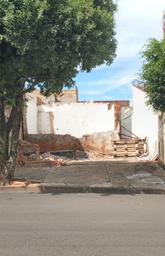 Terreno em Jardim Nova Esperança, Bauru/SP