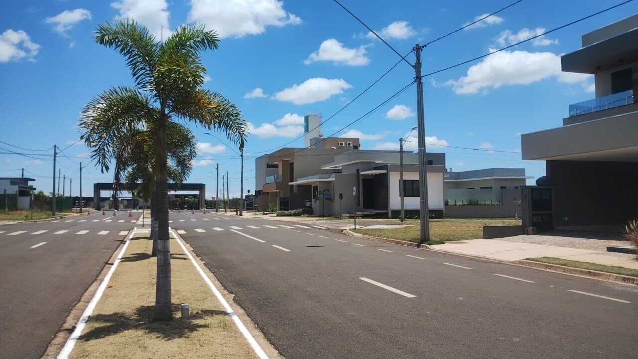 Terreno em Condomínio DE LEON I