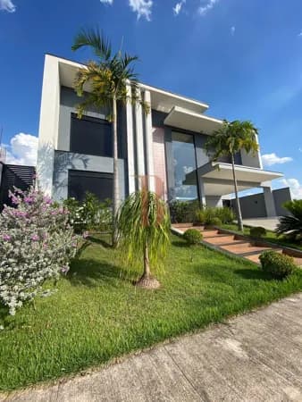 Casa em Condomínio