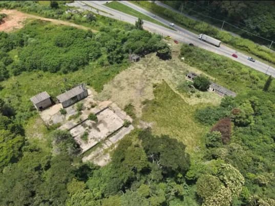 Gleba de terras com construções, na Rodovia Alkindar Monteiro Junqueira, KM 4,5, Ponte Nova, Itatiba/SP