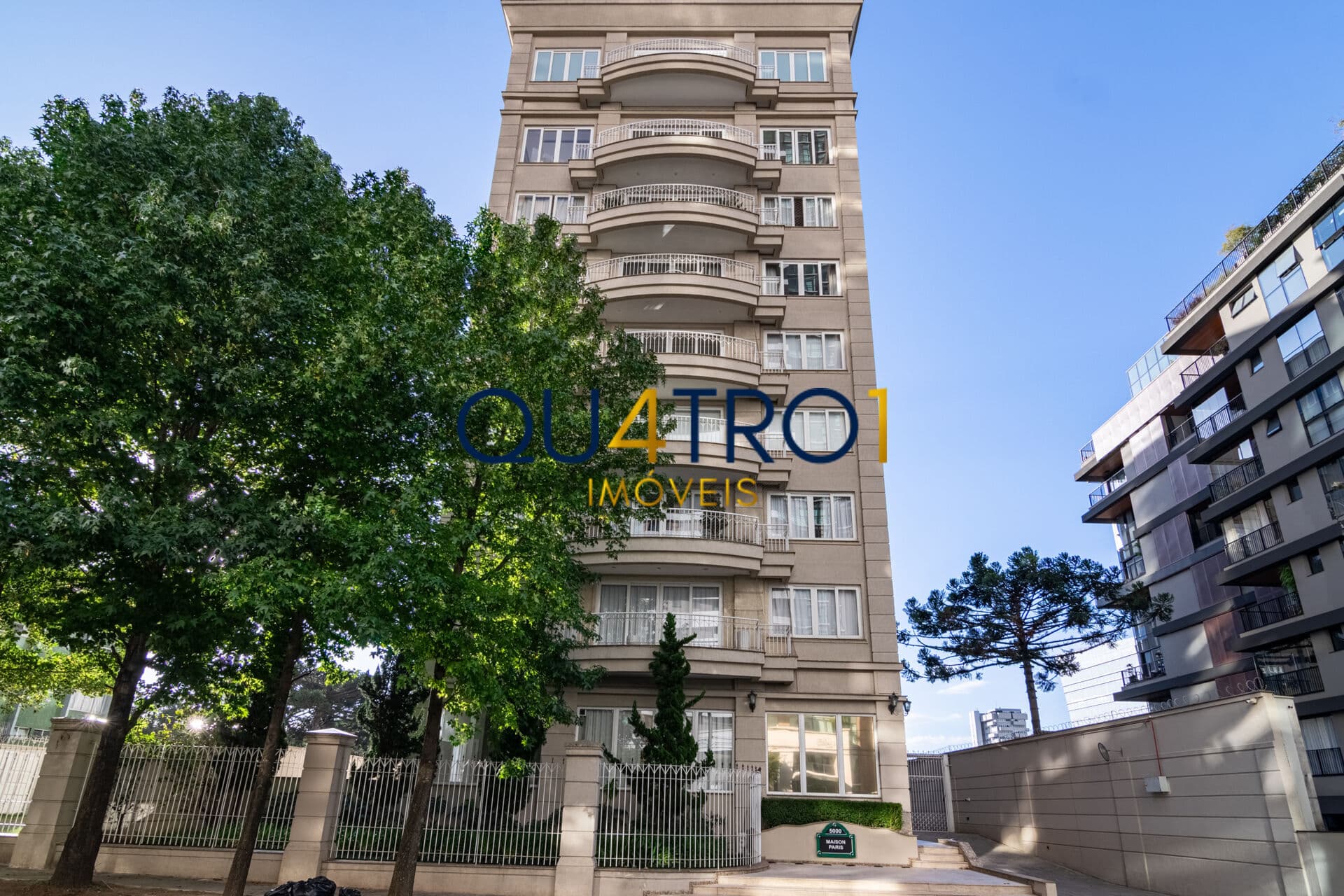 Apartamento Condomínio Maison Paris - Batel - Curitiba PR
