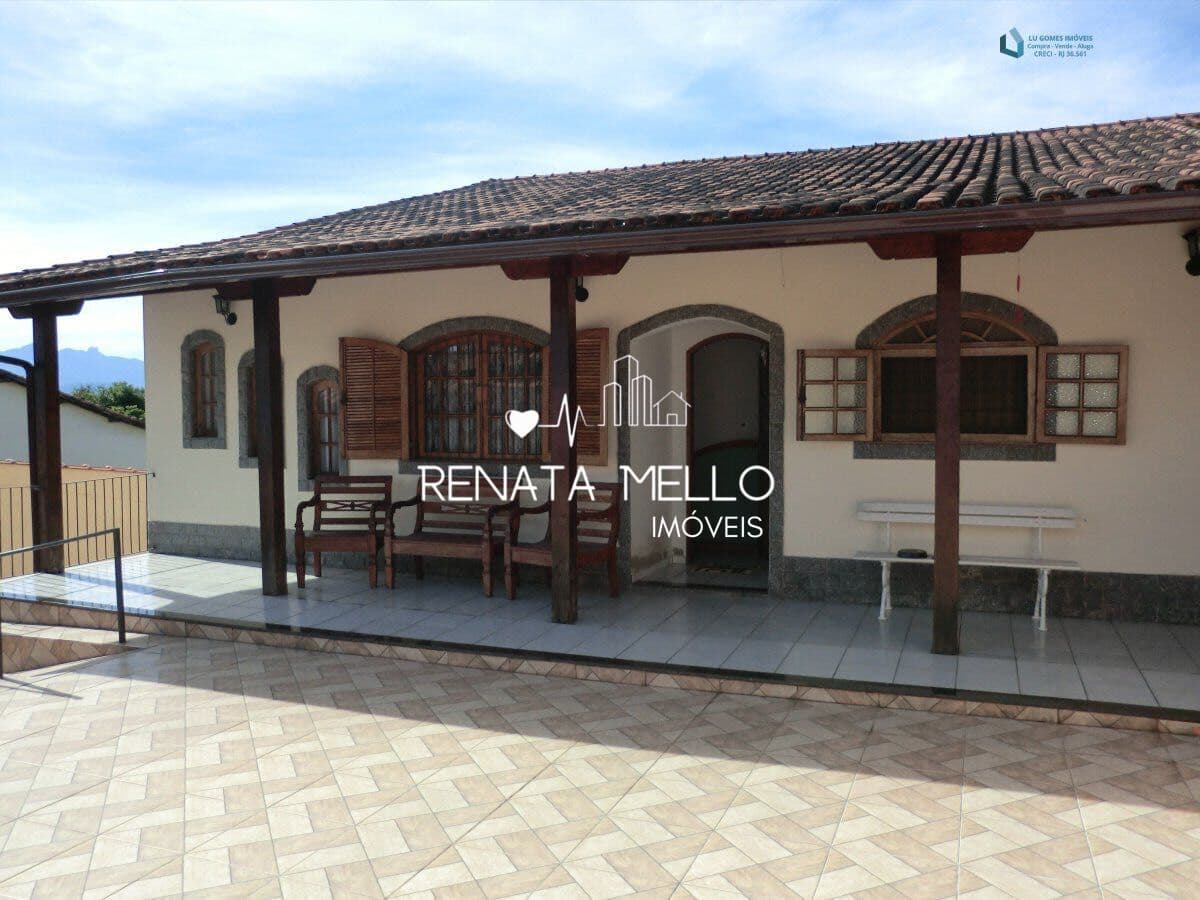Casa com Kitnet na Morada da Colina