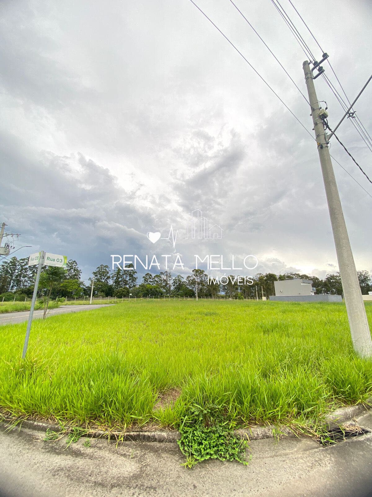🌿 Terreno de Esquina à Venda no Condomínio Vila Vitória – Porto Real