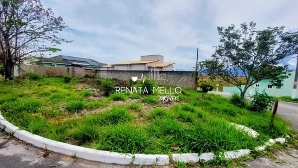 Terreno plano de esquina