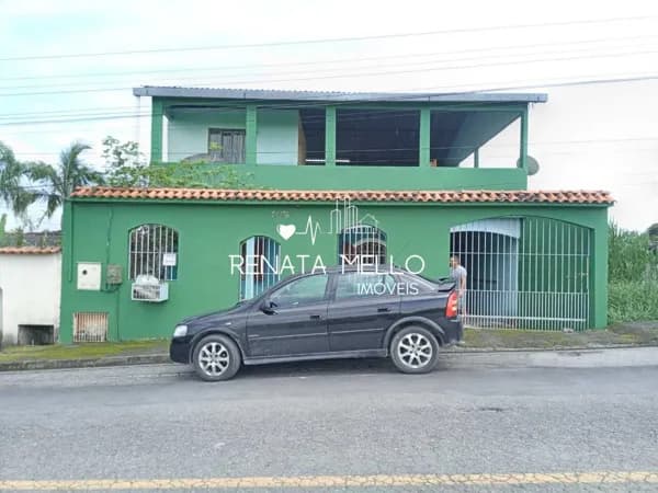 Casa à Venda no Bairro Roma em Volta Redonda