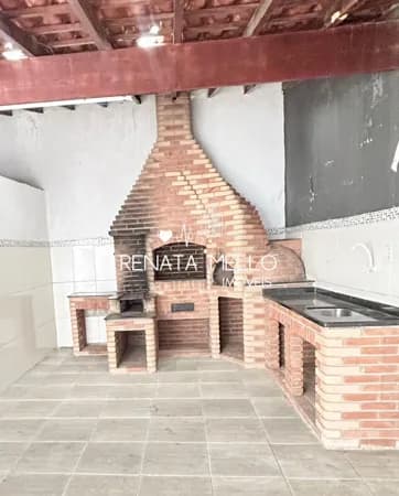Casa Duplex bem localizada