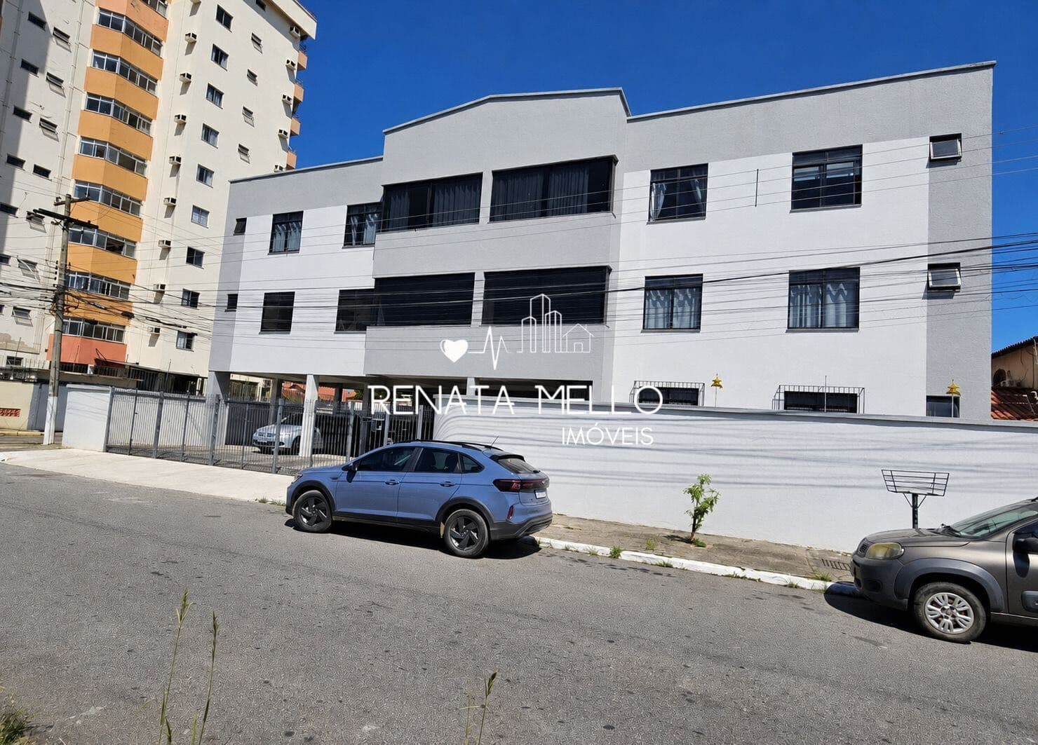Apartamento amplo e bem localizado