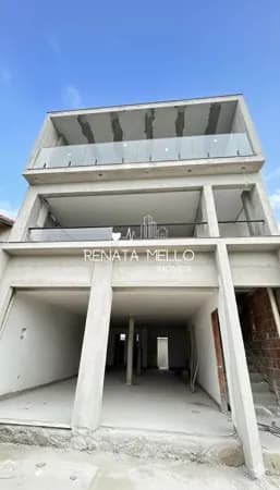 Lojas comerciais para locação em fase final de construção