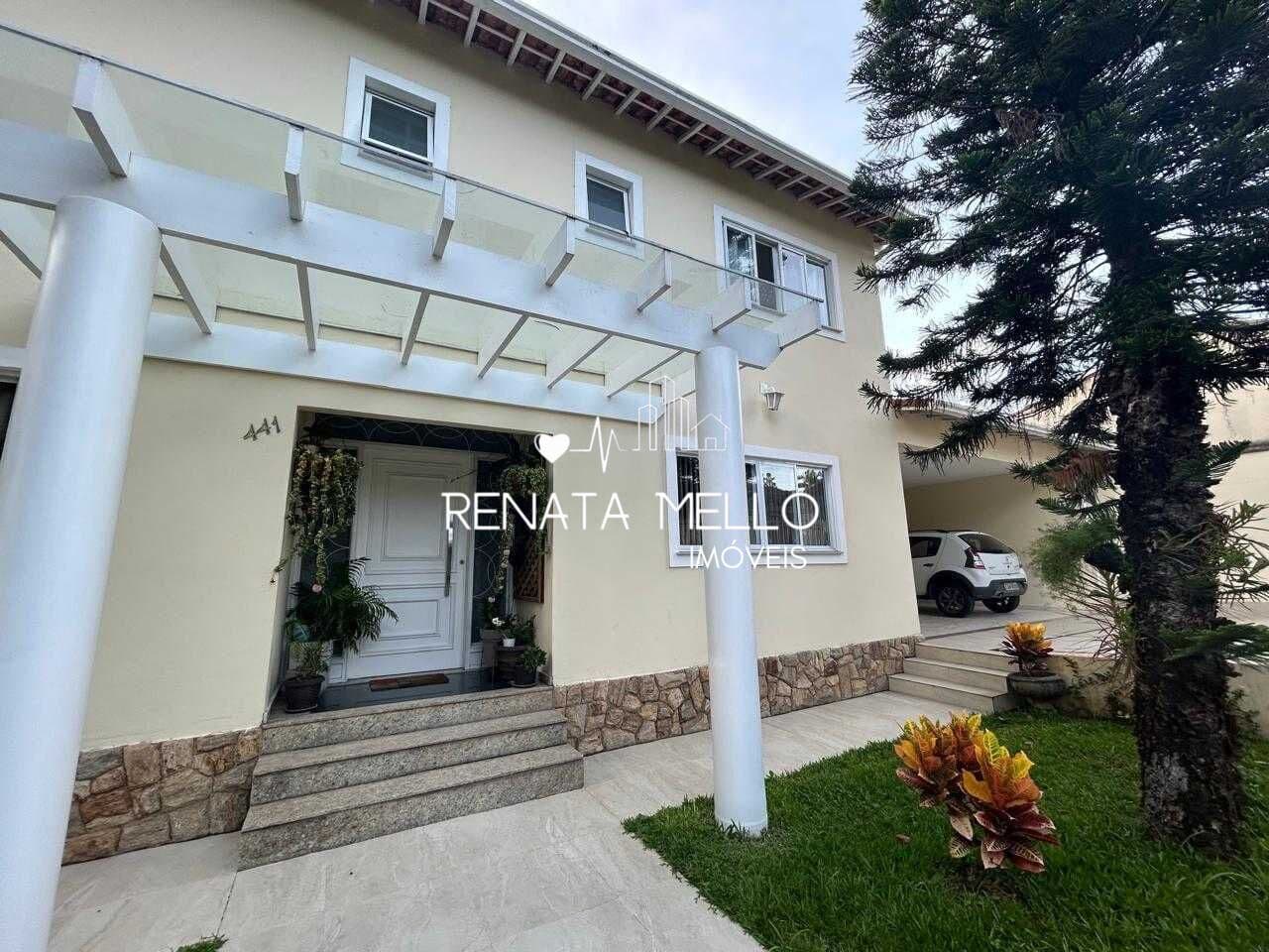 Belíssima casa de Alto Padrão