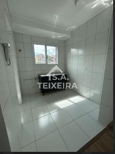 Locação Residencial Vila Curuça – 2 Dorms, Próx. a Comércios e Serviços
