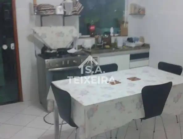 Sobrado à venda no bairro Jardim Santo Antônio em Santo André/SP