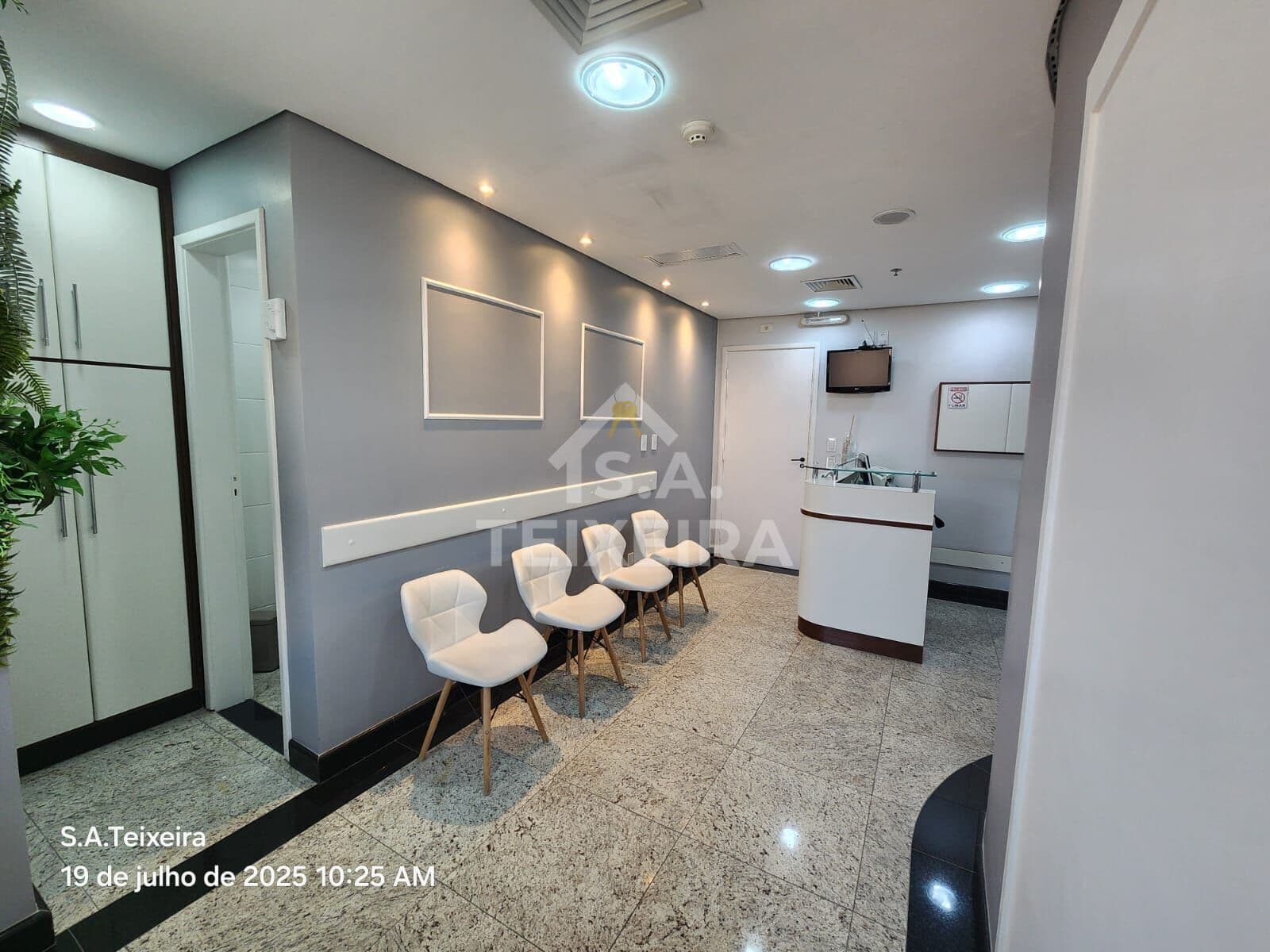 Sala Comercial Mobiliada para Alugar no Bairro Paraíso – Santo André/SP