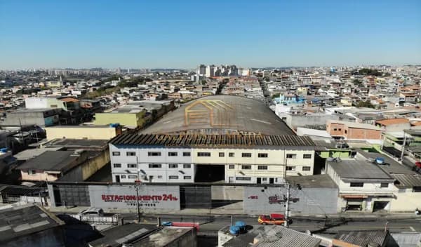 Galpão/Depósito/Armazém em Carapicuíba - Vila Silviânia