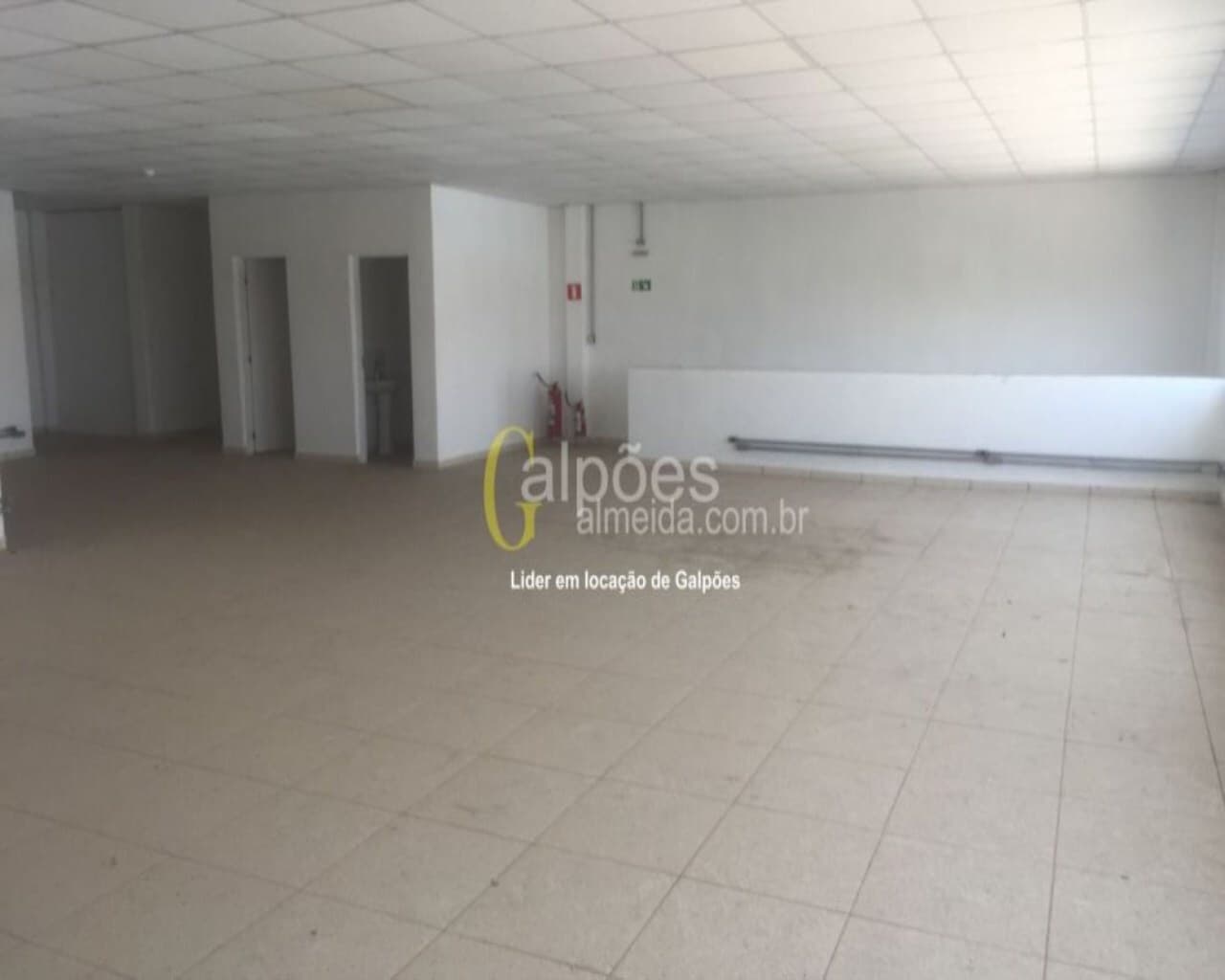 Galpão/Depósito/Armazém em Barueri - Chácaras Marco