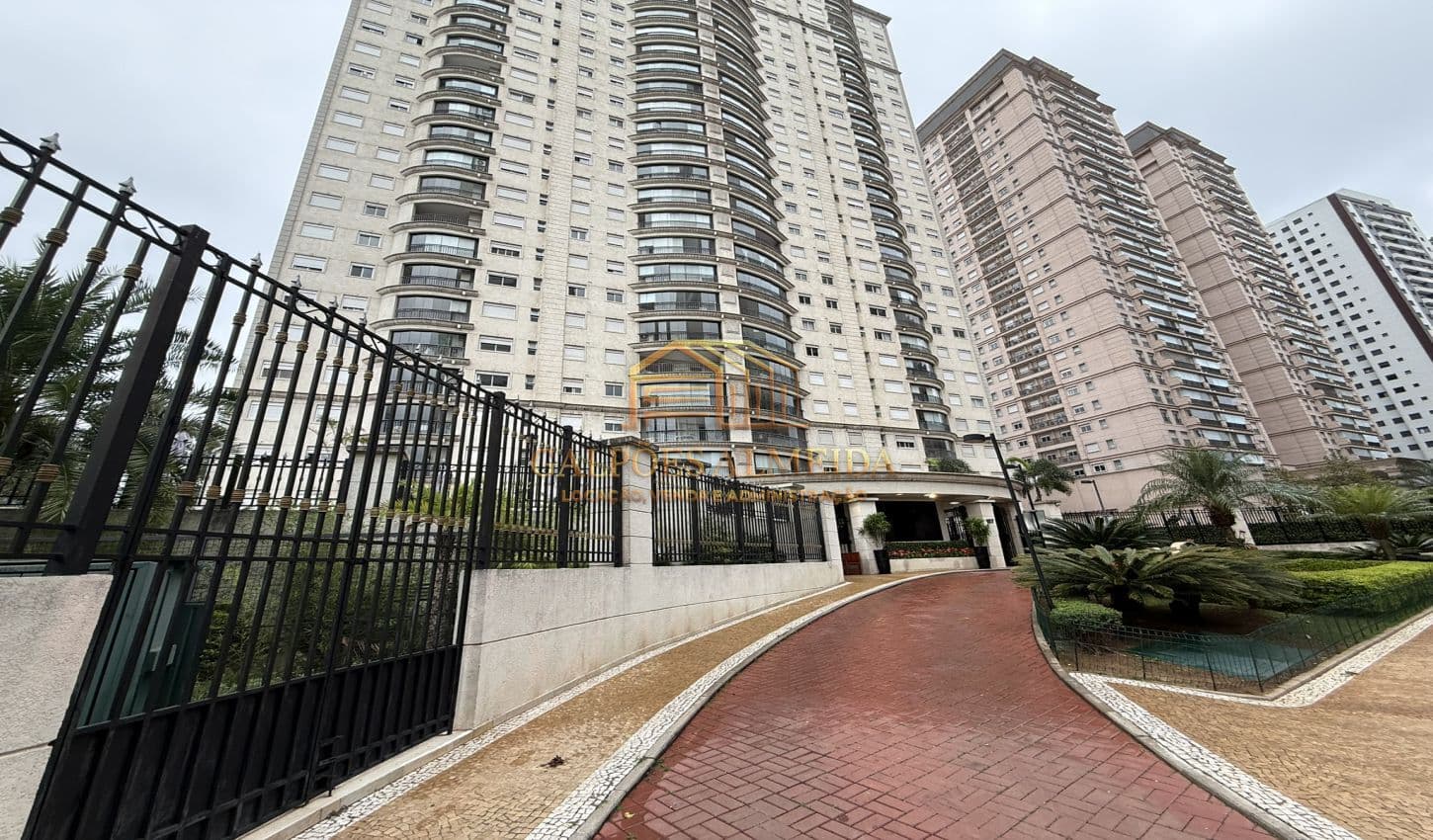 Apartamento Alto Padrão / Alphaville