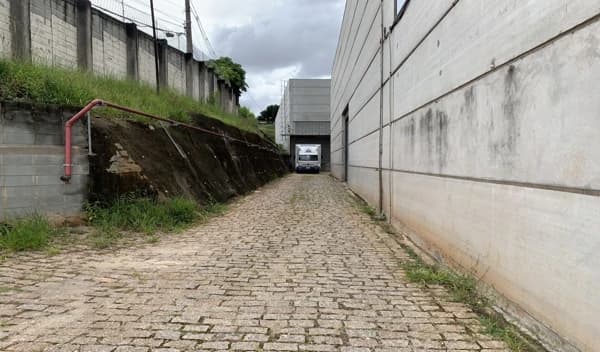 Galpão/Depósito/Armazém em Osasco - Padroeira