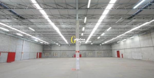 Galpão/Depósito/Armazém em Guarulhos - Cidade Tupinambá