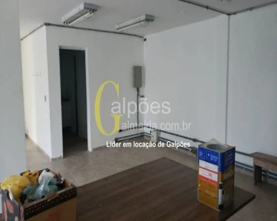 Galpão/Depósito/Armazém em Cotia - Jardim Colibri