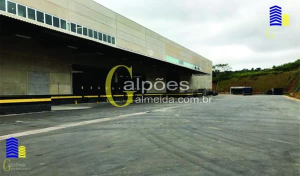 Galpão/Depósito/Armazém em Araçariguama - Centro