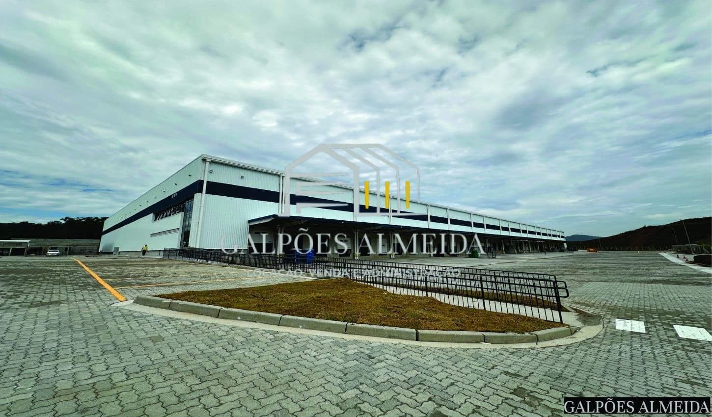 Galpão/Depósito/Armazém em Santana de Parnaíba - Recanto Maravilha III