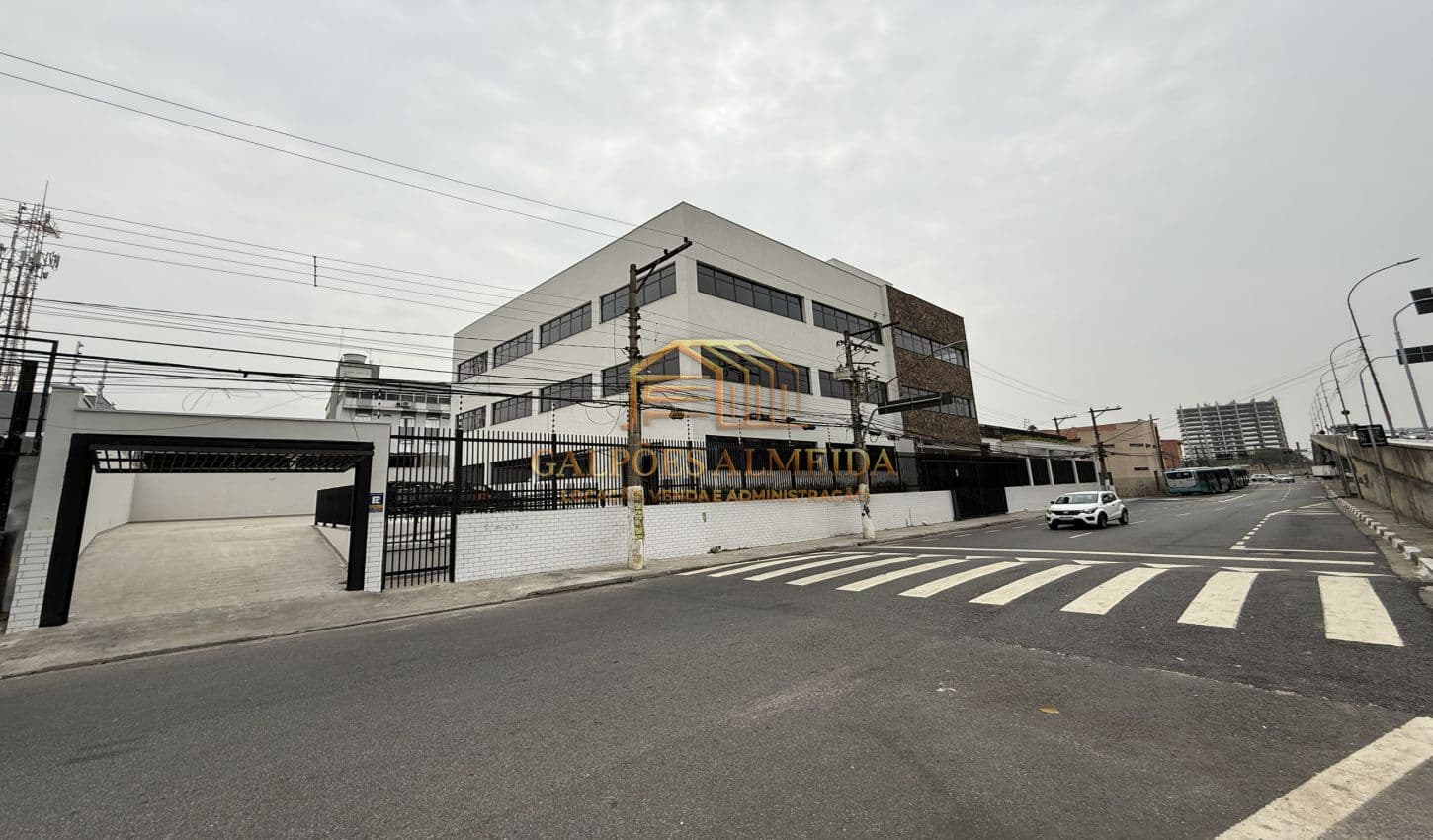 Prédio/Edifício Inteiro em Osasco - Centro