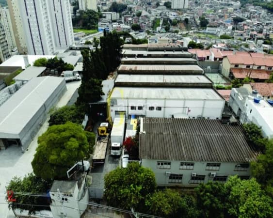 Galpão/Depósito/Armazém em Osasco - São Pedro