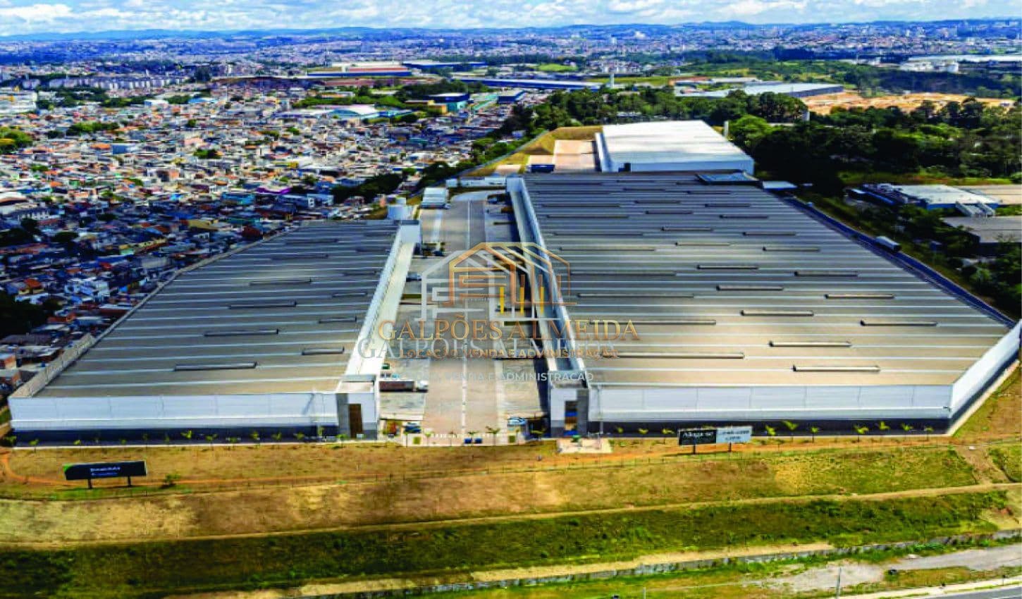 Galpão/Depósito/Armazém em Guarulhos - Cumbica