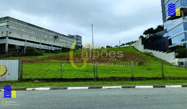 Lote/Terreno em Santana de Parnaíba - Tamboré