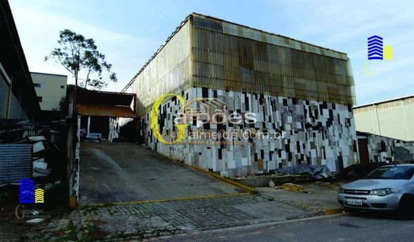 Galpão/Depósito/Armazém em Santana de Parnaíba - Recanto Sombra do Ipê