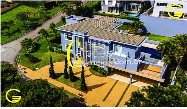 Casa em Santana de Parnaíba - Alphaville