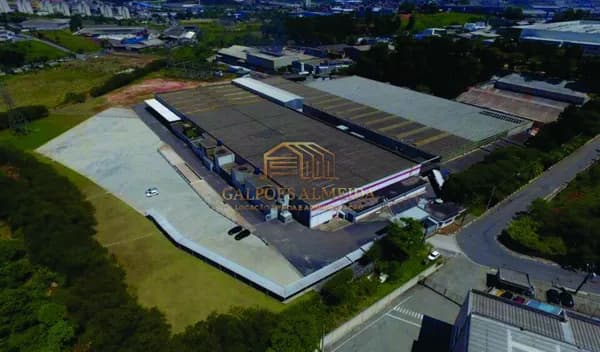 Galpão/Depósito/Armazém em Guarulhos - Água Chata
