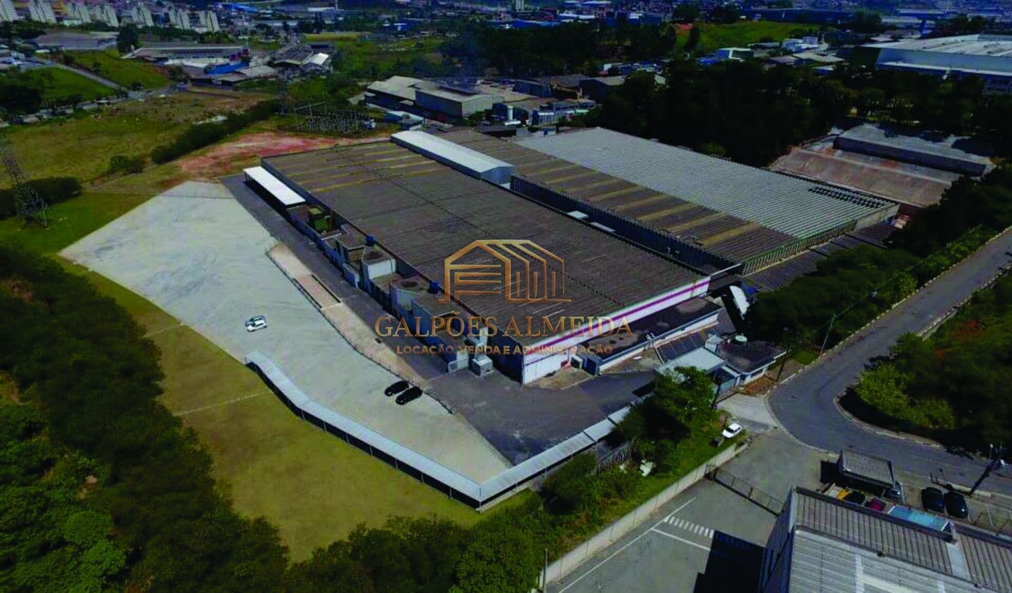 Galpão/Depósito/Armazém em Guarulhos - Água Chata