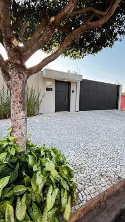 Casa em Três Lagoas - Bairro Santos Dumont