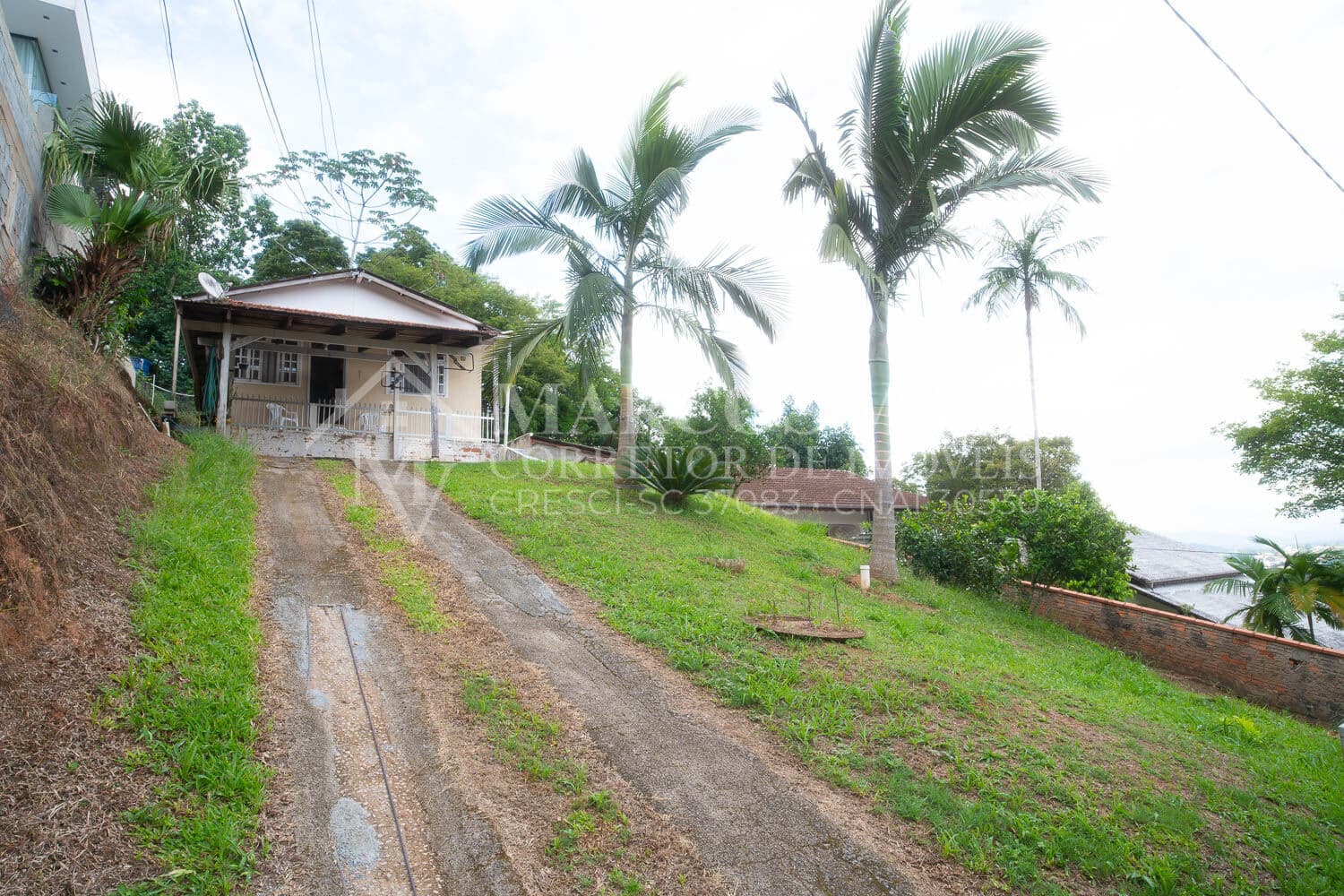Casa Averbada com 3 Quartos no Bairro Tribess