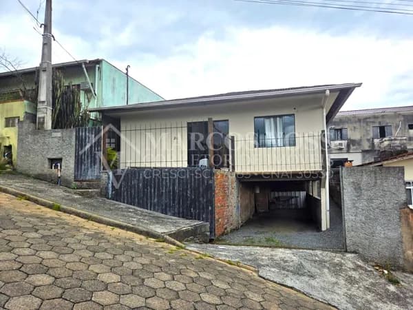Casa Térrea com 3 Quartos na Itoupavazinha