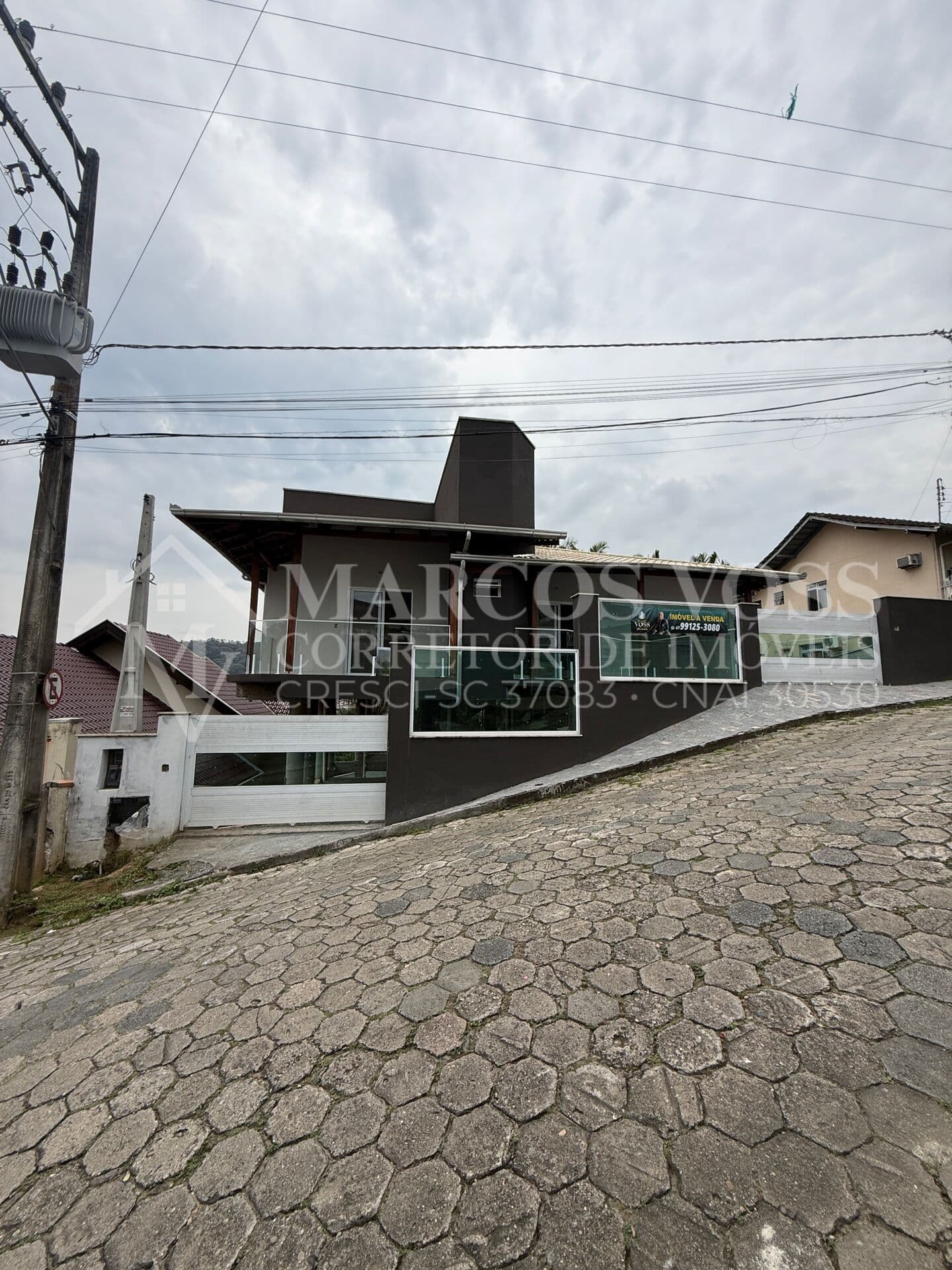 Casa Sobrado de alto padrão no bairro Tribess