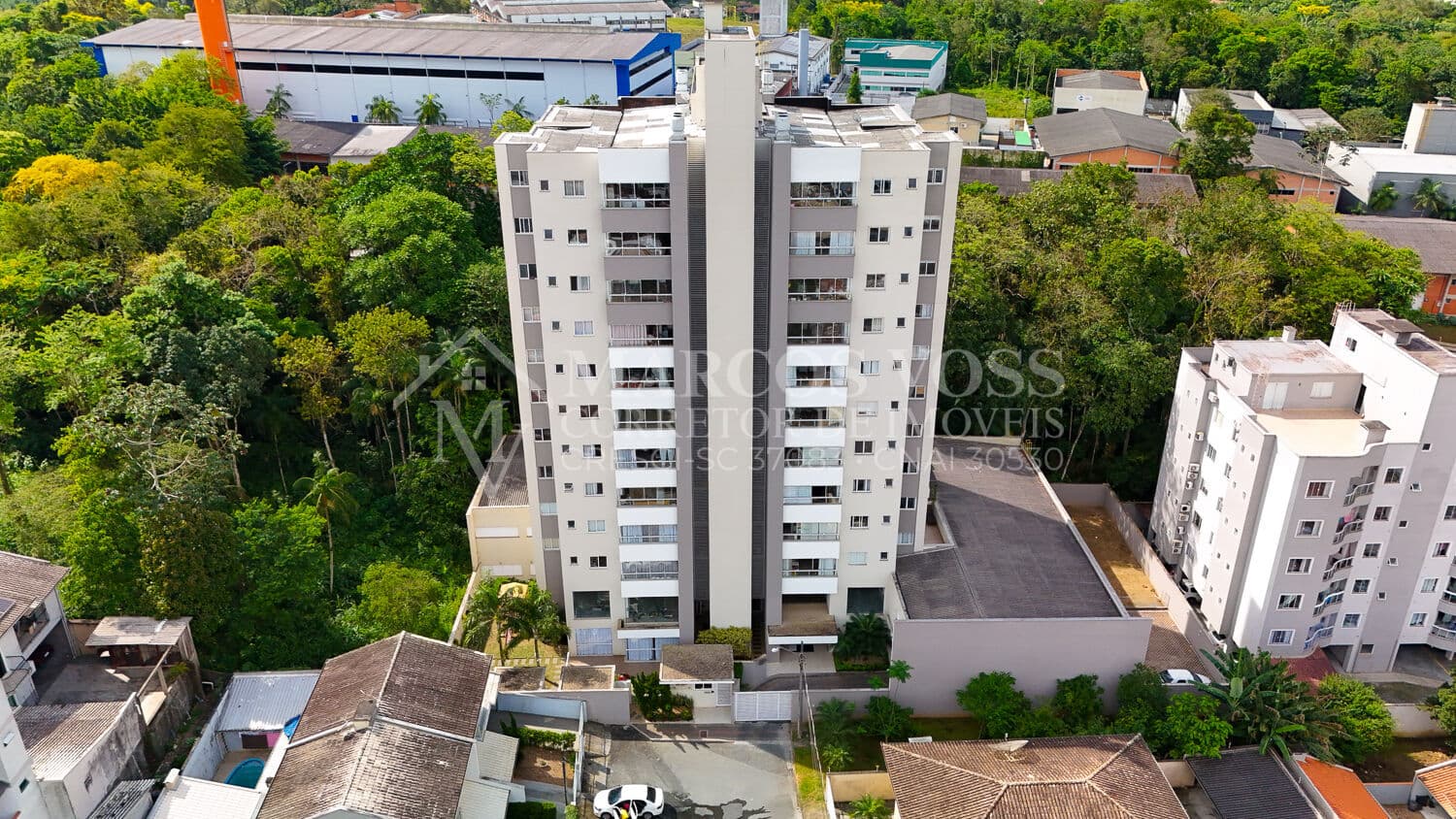 Apartamento com 3 Quartos e Terraço no Salto Weissbach